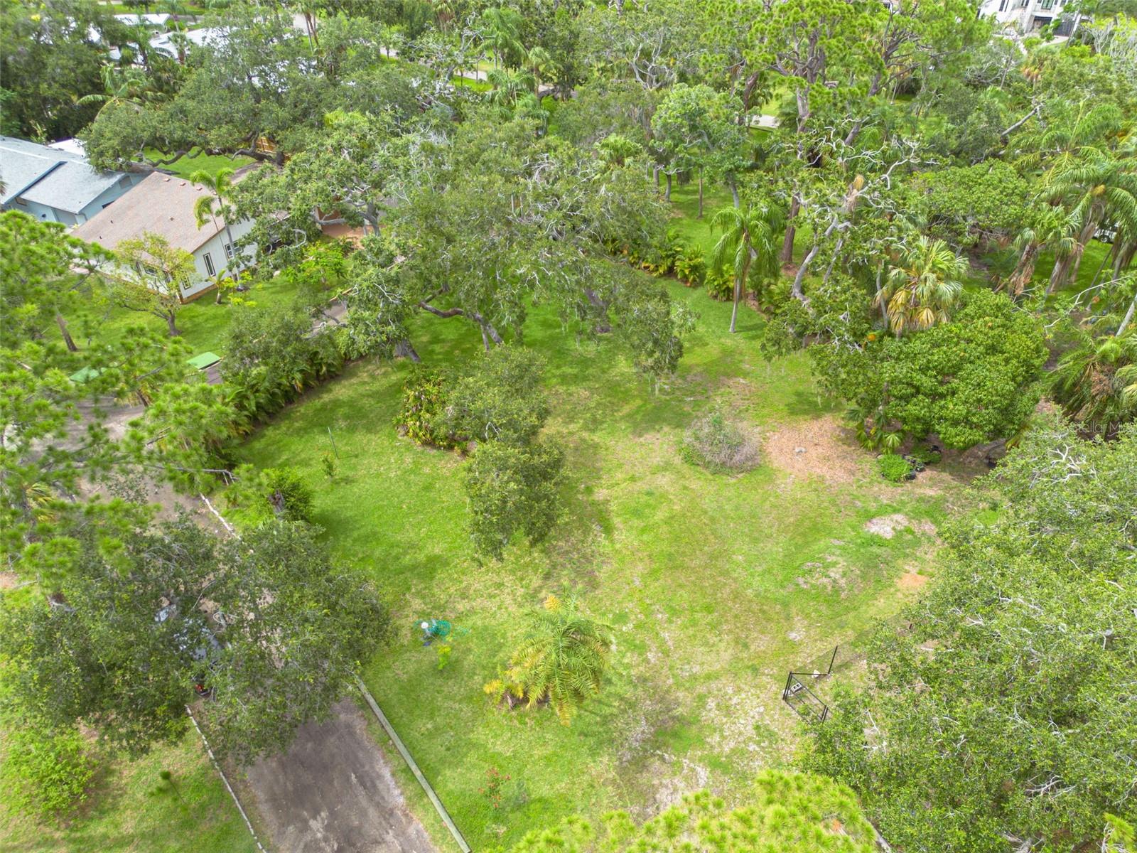 BAYOU BONITA PARK - Land