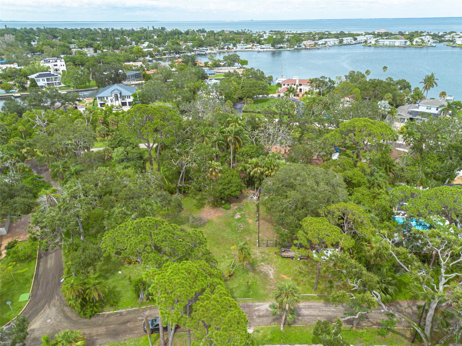 BAYOU BONITA PARK - Land