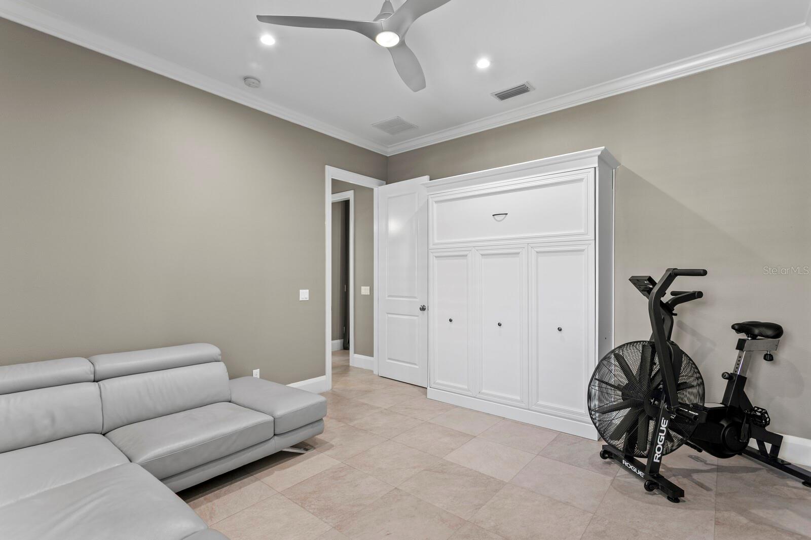 DAVIS ISLANDS REP OF PT O - Residential