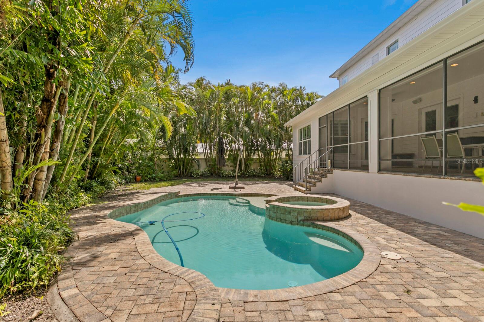 DAVIS ISLANDS REP OF PT O - Residential