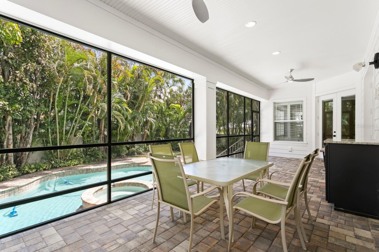 DAVIS ISLANDS REP OF PT O - Residential