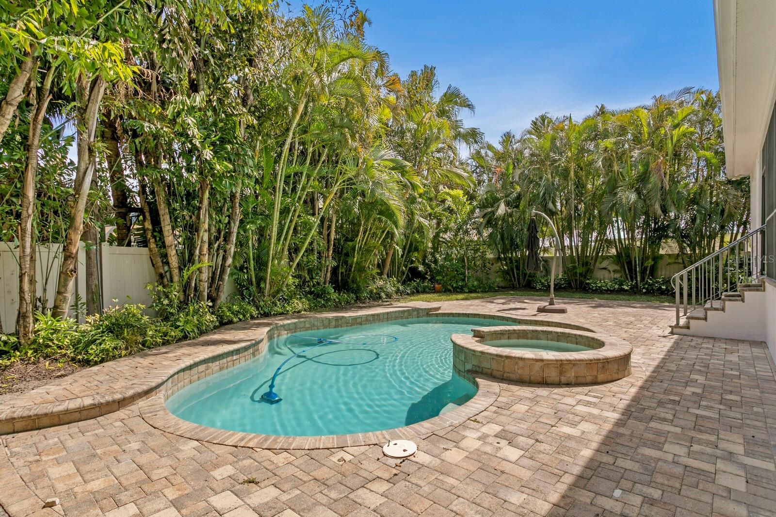 DAVIS ISLANDS REP OF PT O - Residential