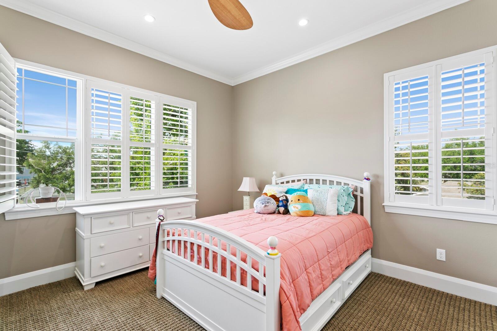 DAVIS ISLANDS REP OF PT O - Residential