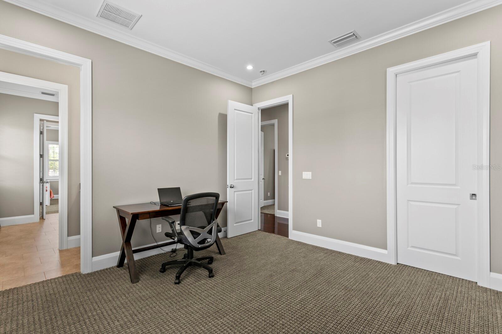 DAVIS ISLANDS REP OF PT O - Residential