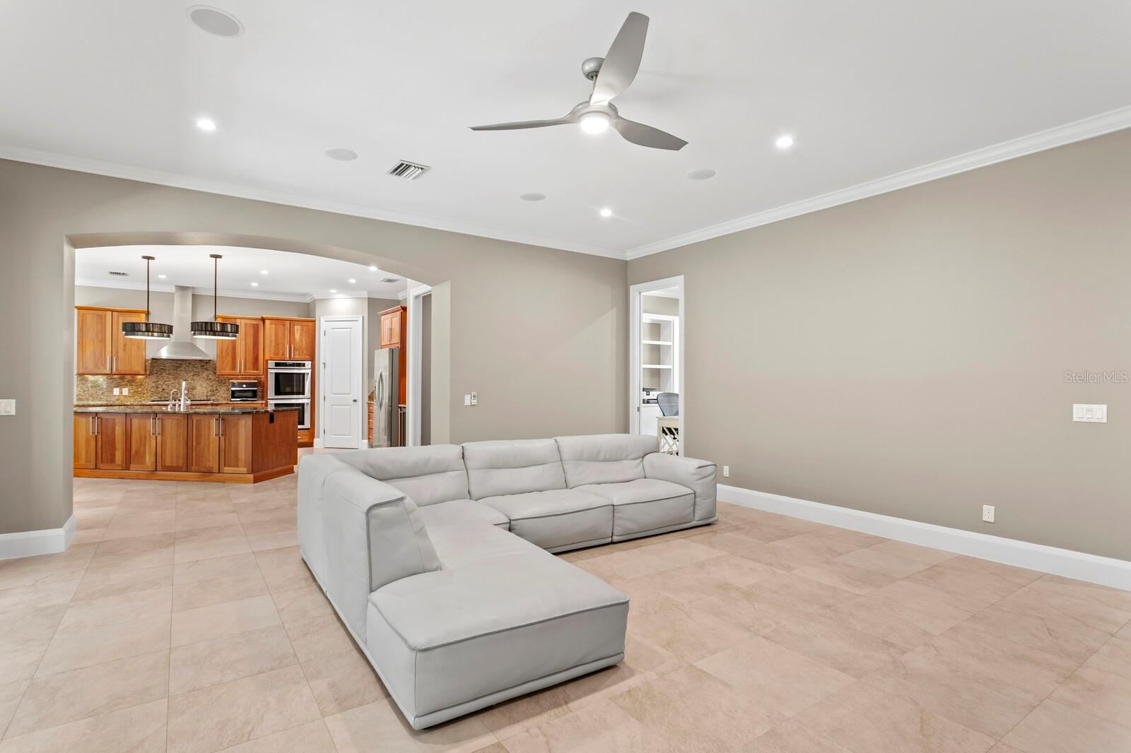 DAVIS ISLANDS REP OF PT O - Residential