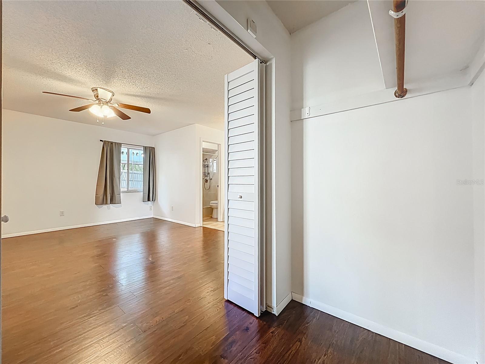 STERLING PARK UNIT 04 - Residential