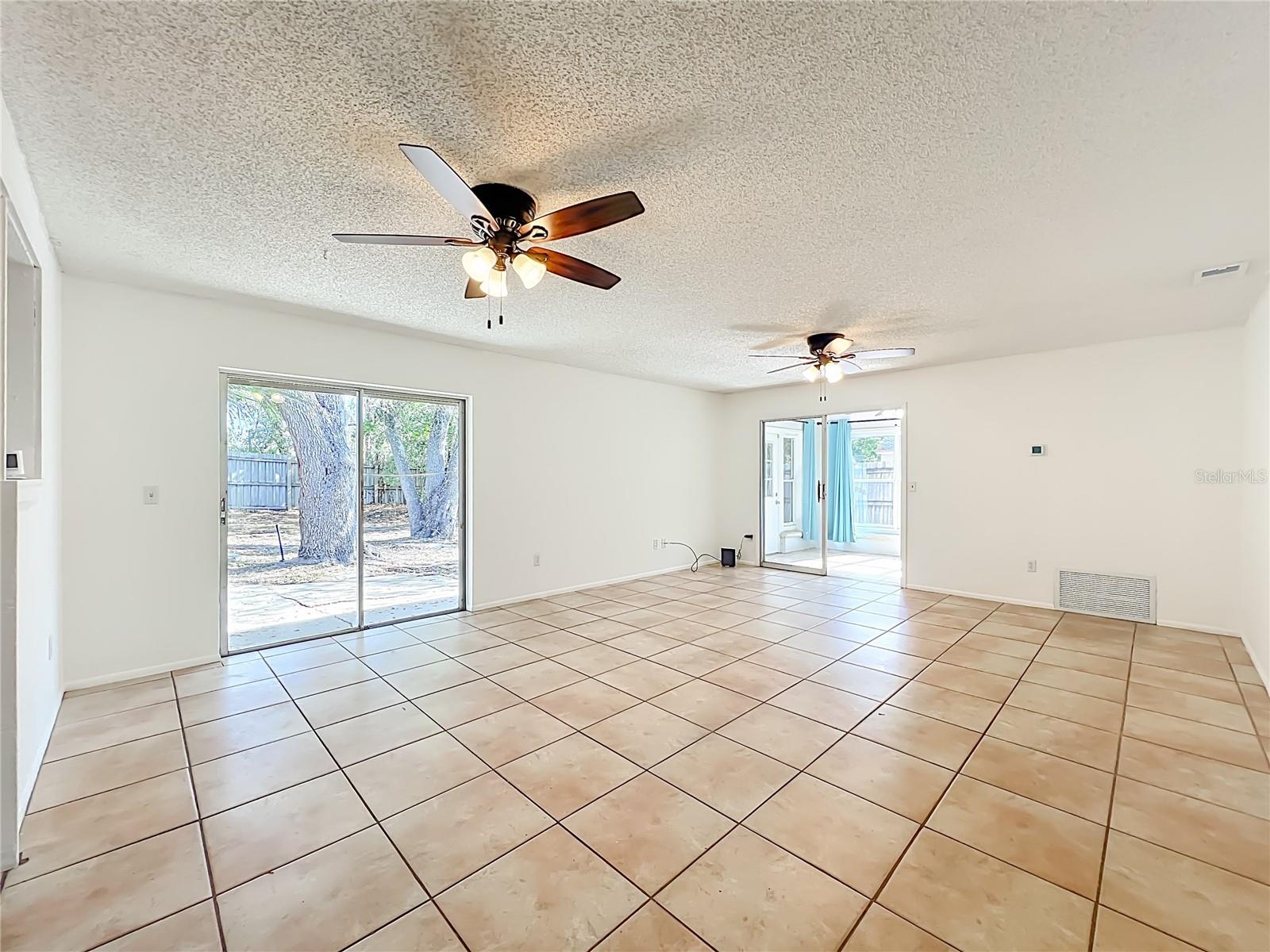 328 SHADOW OAK DRIVE