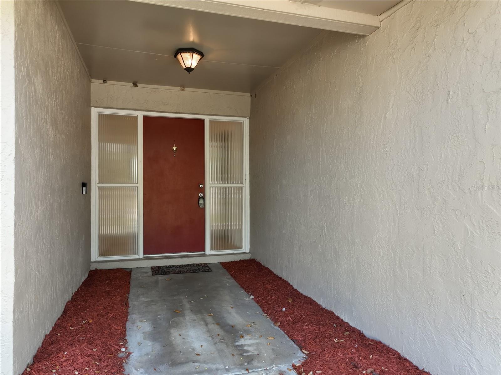 328 SHADOW OAK DRIVE