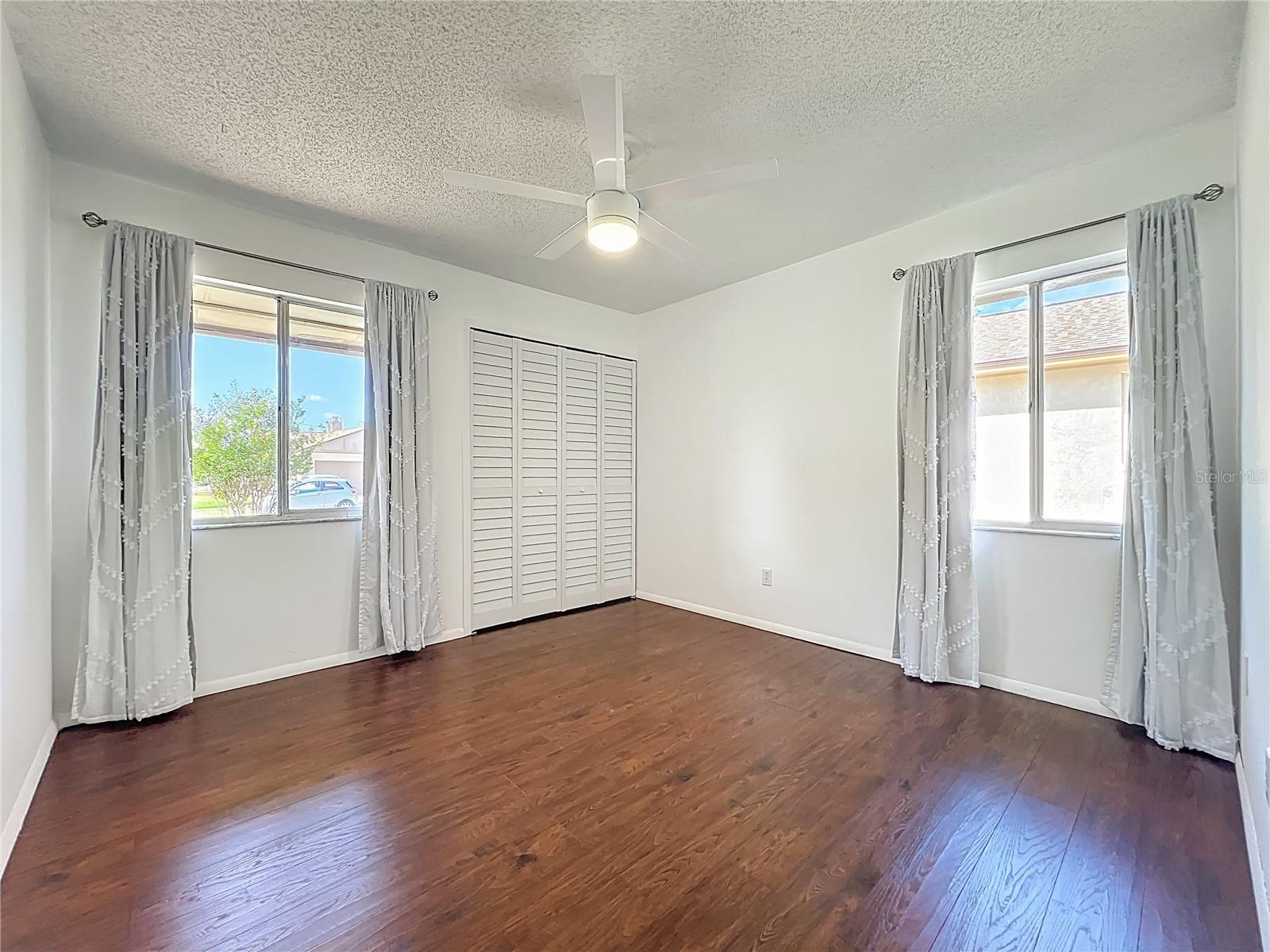 STERLING PARK UNIT 04 - Residential