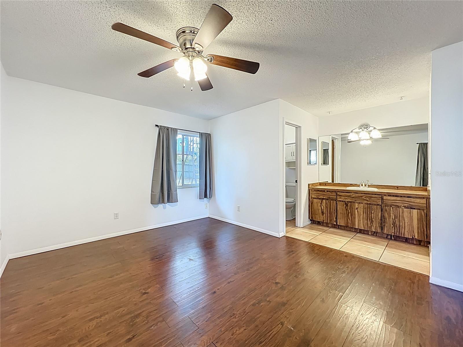 STERLING PARK UNIT 04 - Residential