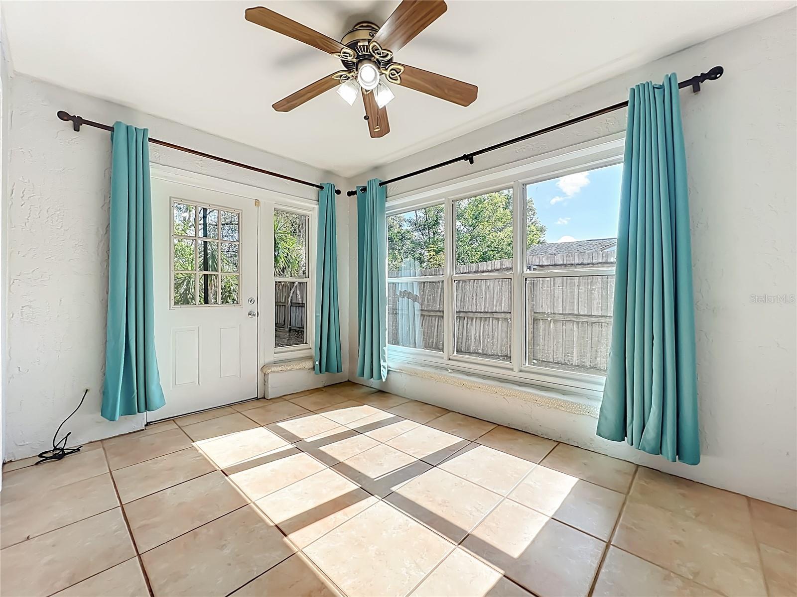 STERLING PARK UNIT 04 - Residential