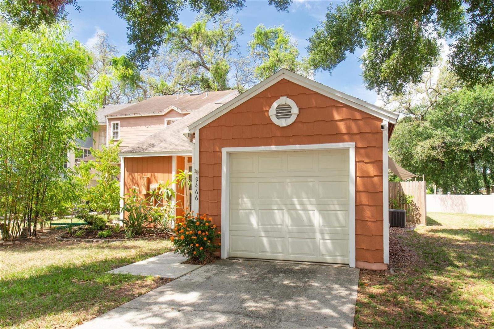 9466 FOREST HILLS CIRCLE