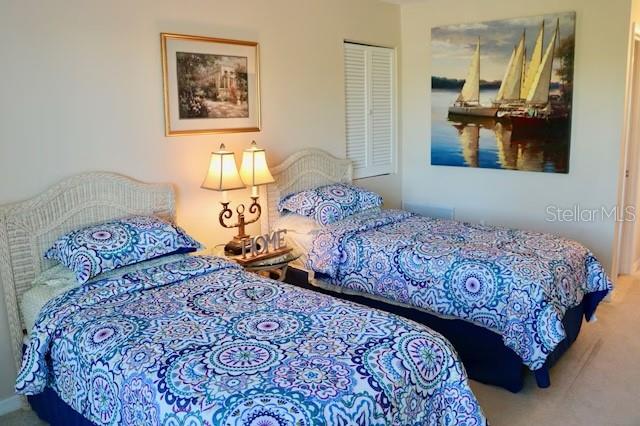 BAY OAKS - Residential
