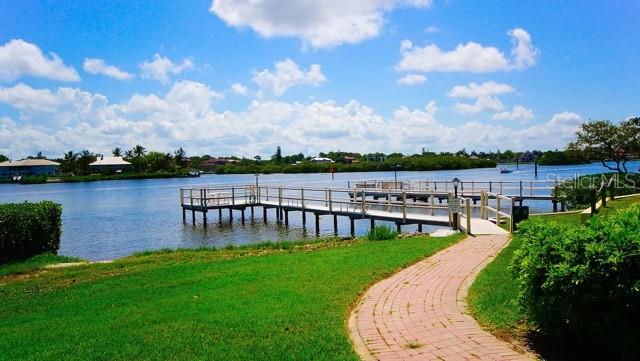 BAY OAKS - Residential