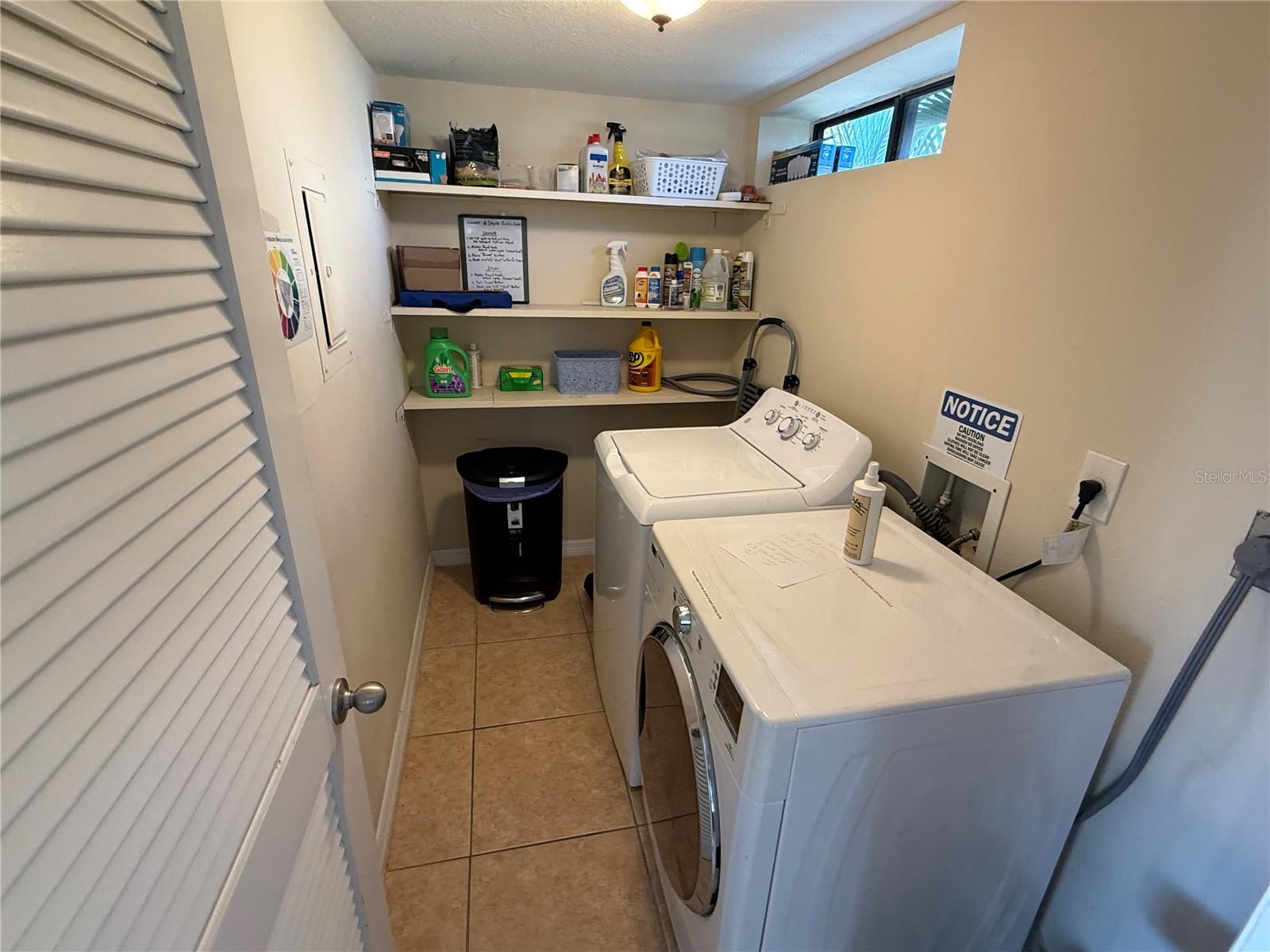 BAY OAKS - Residential