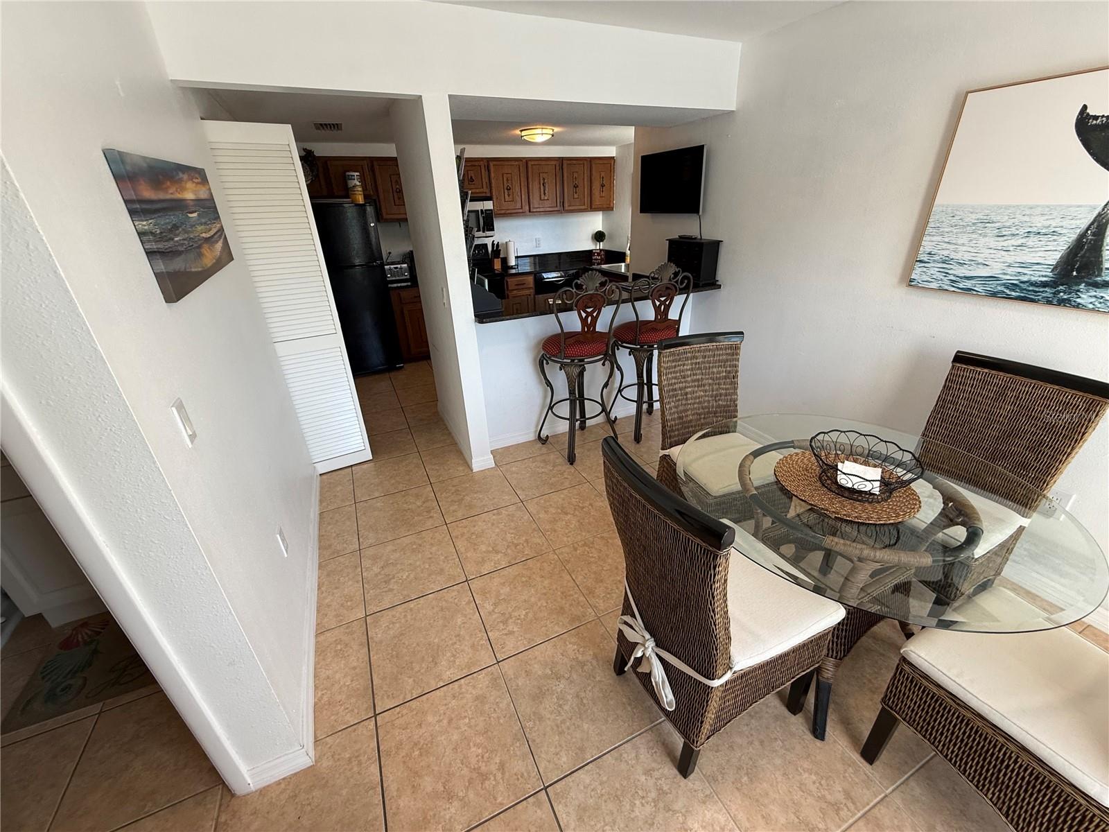 BAY OAKS - Residential