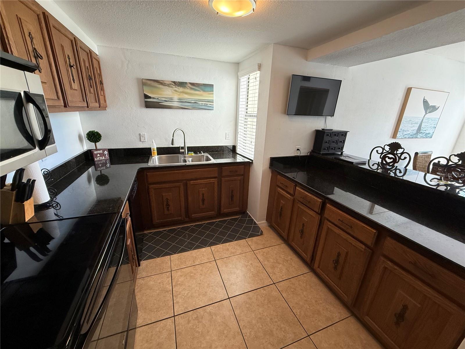 BAY OAKS - Residential