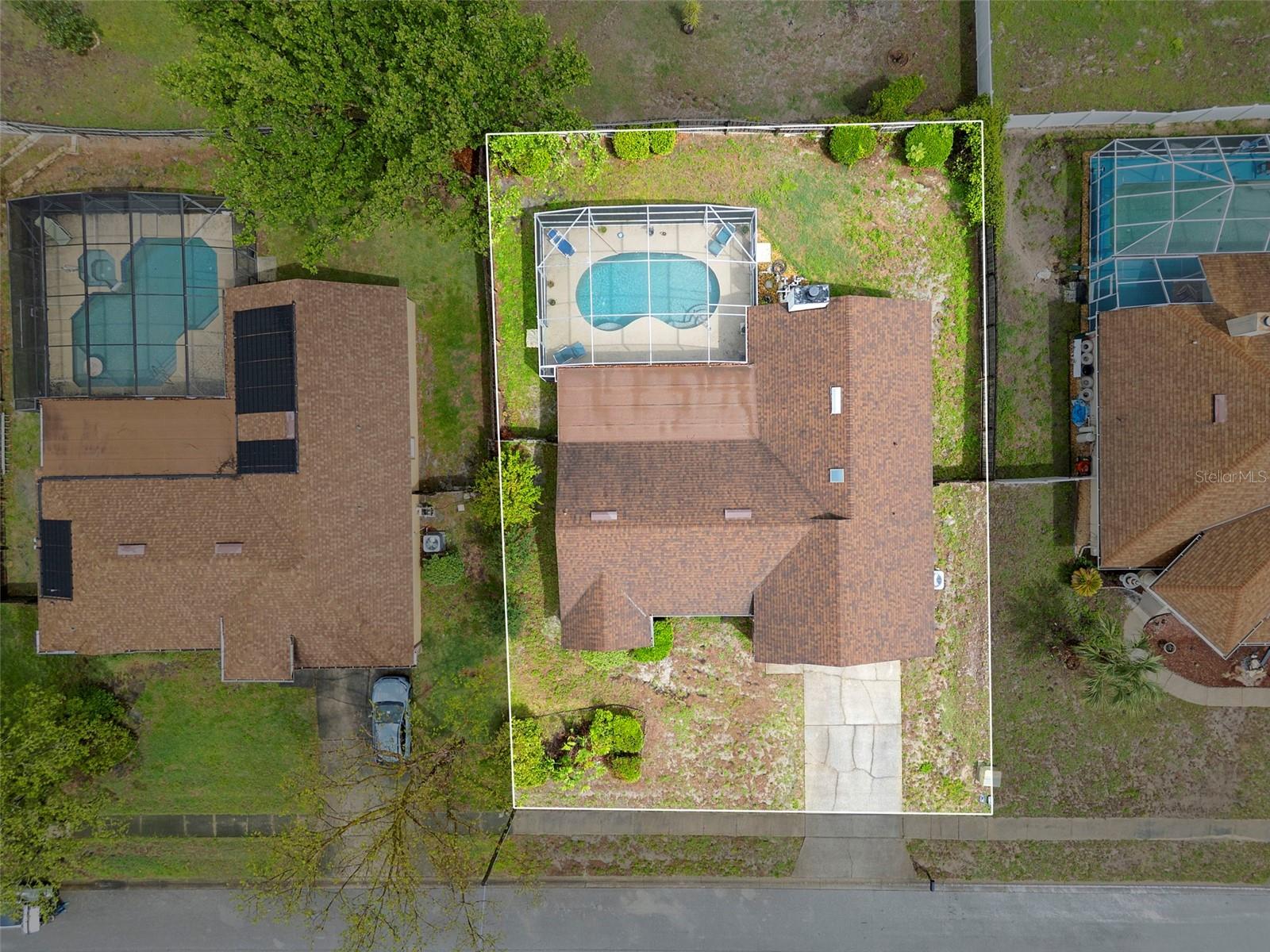 790 WILLOW CREST STREET