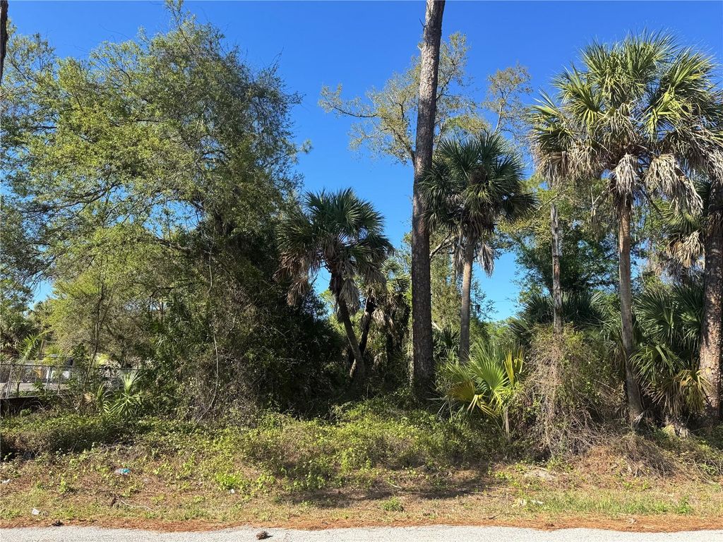 Photo of 17418 Brighton Avenue, Port Charlotte, FL 33954 (MLS # D6146610)