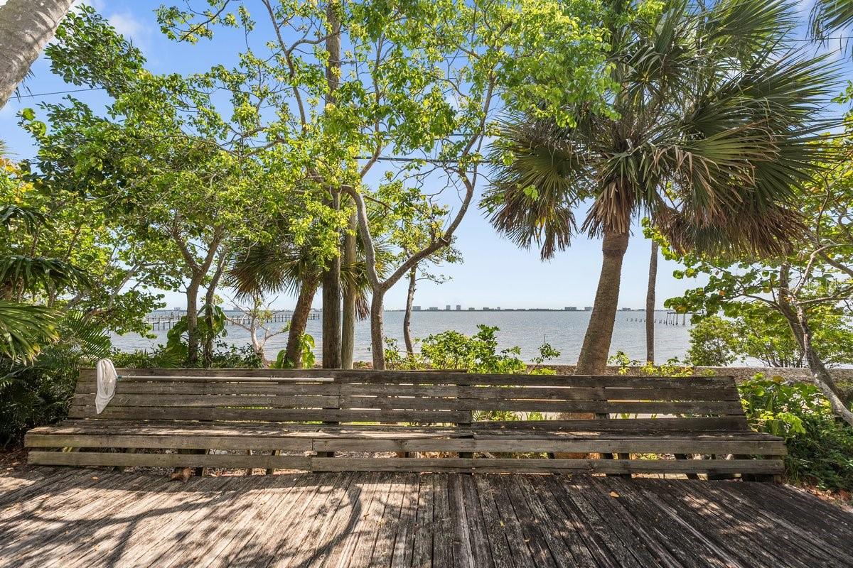 METES AND BOUNDS - Commercial Sale