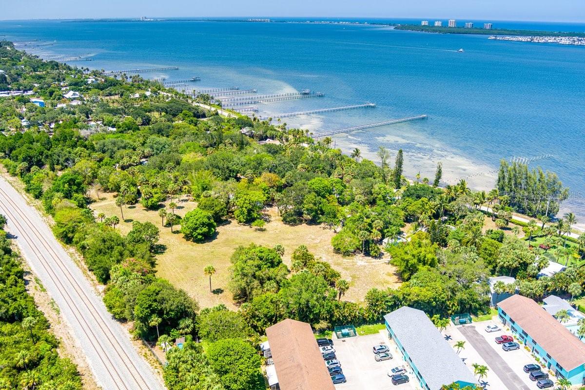 METES AND BOUNDS - Commercial Sale