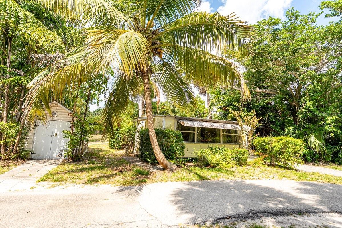 METES AND BOUNDS - Commercial Sale