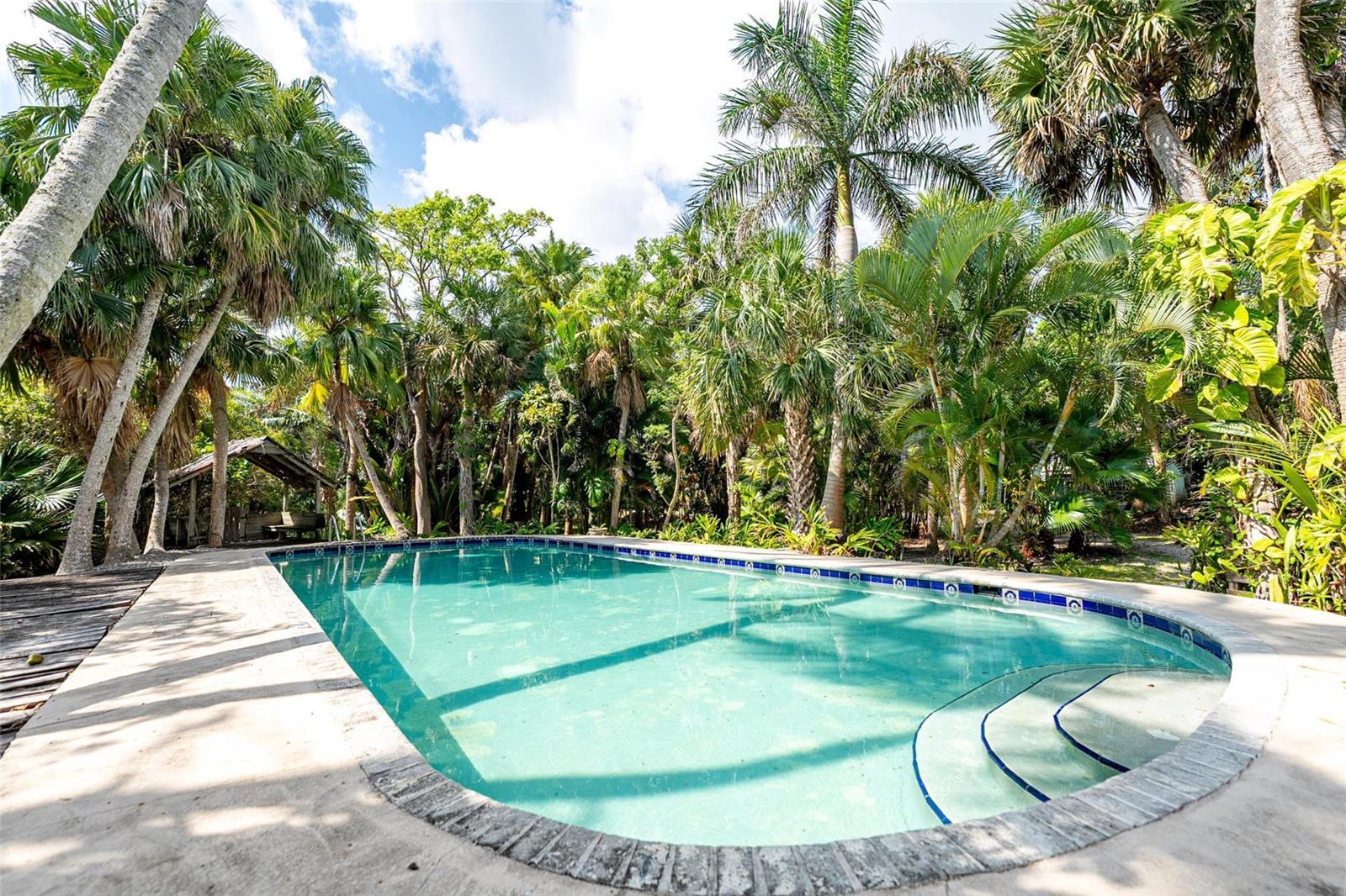 METES AND BOUNDS - Commercial Sale