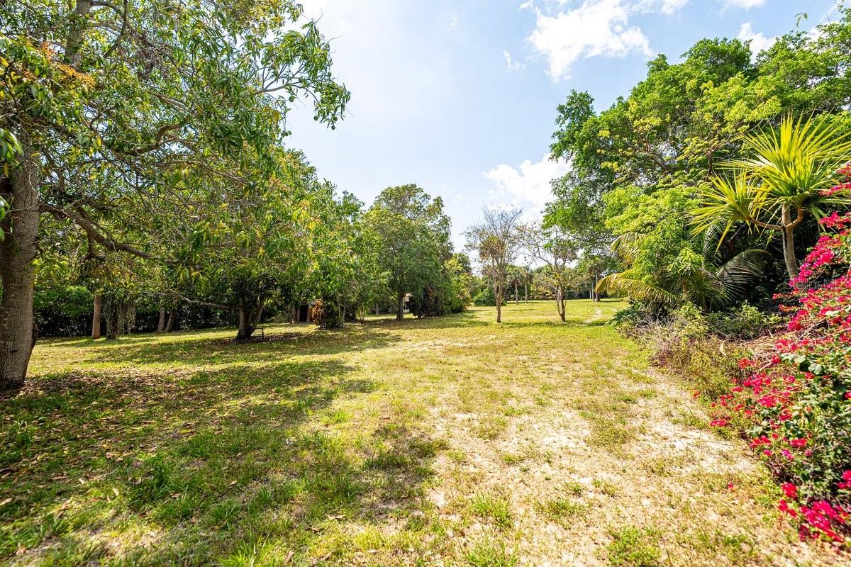 METES AND BOUNDS - Commercial Sale