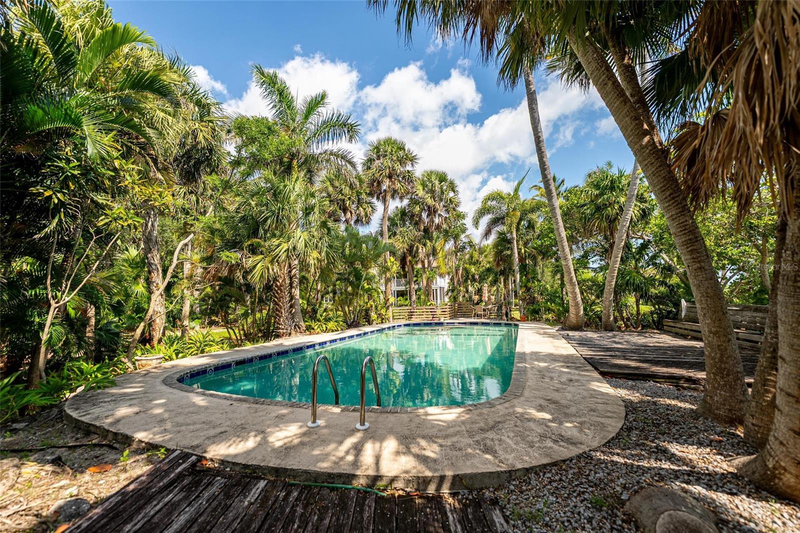 METES AND BOUNDS - Commercial Sale