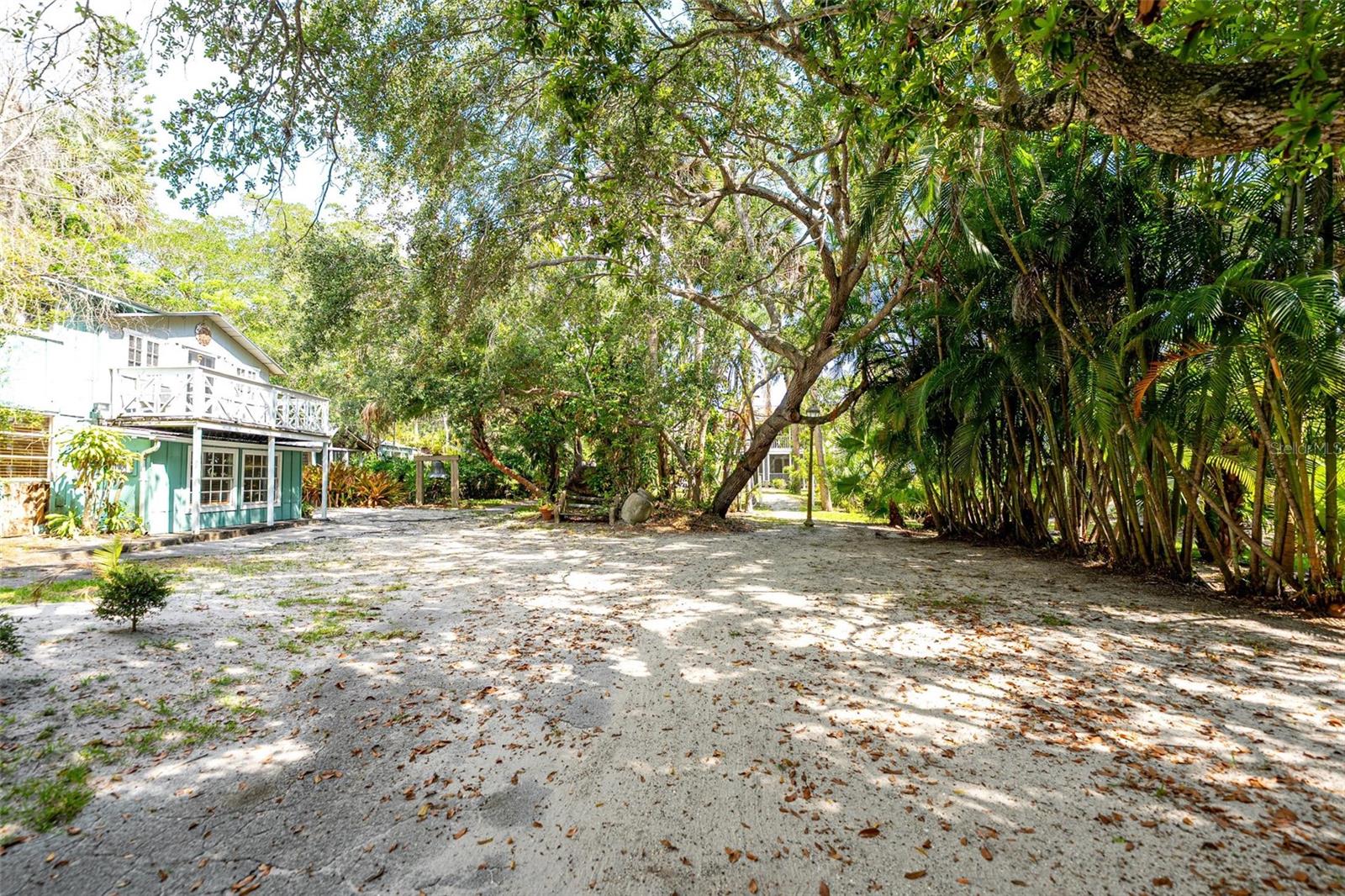 METES AND BOUNDS - Commercial Sale