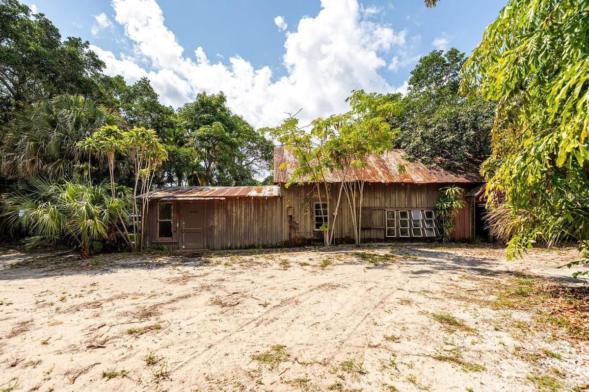 METES AND BOUNDS - Commercial Sale