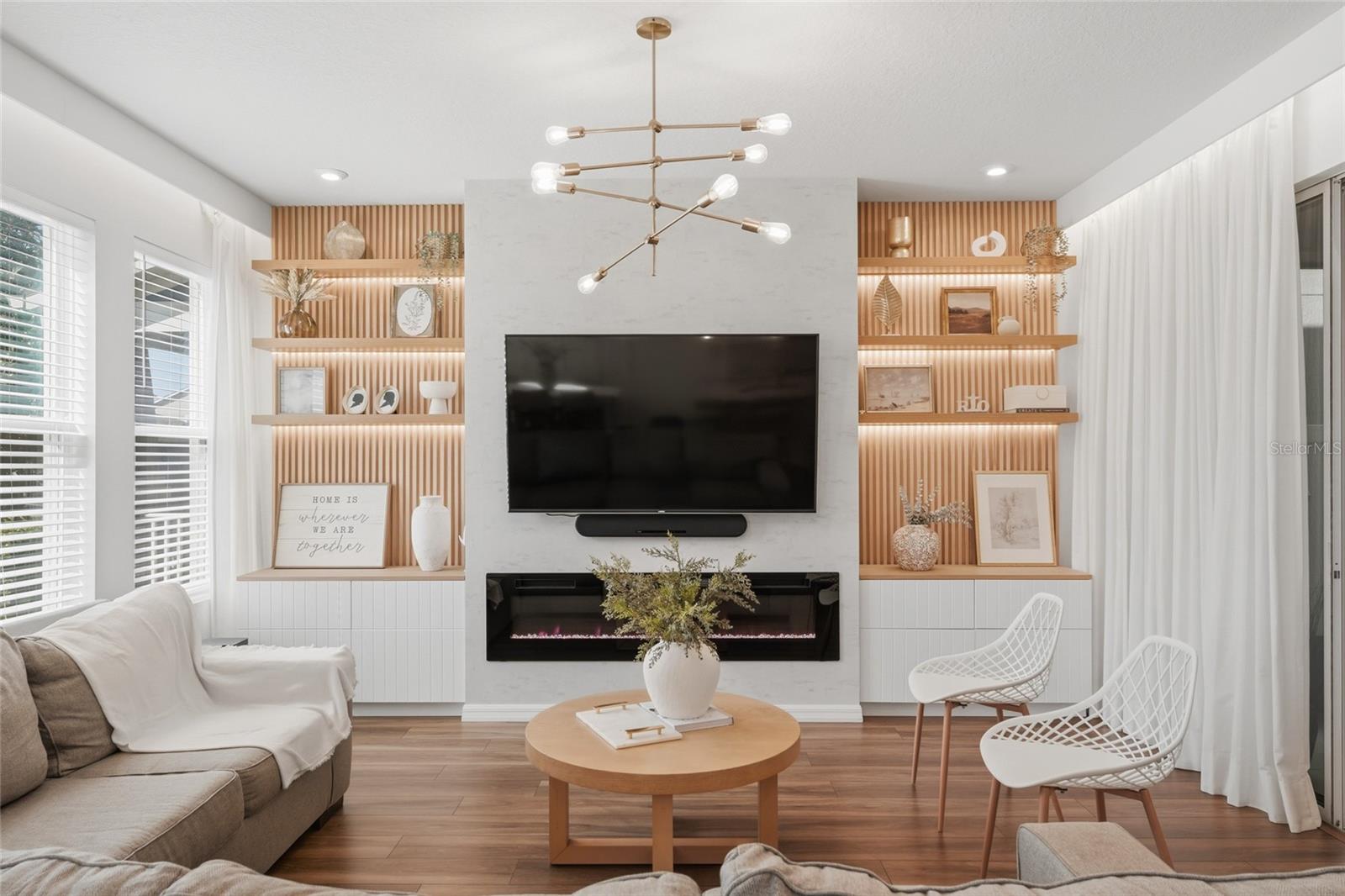 HAWKSMOOR PH 2 - Residential