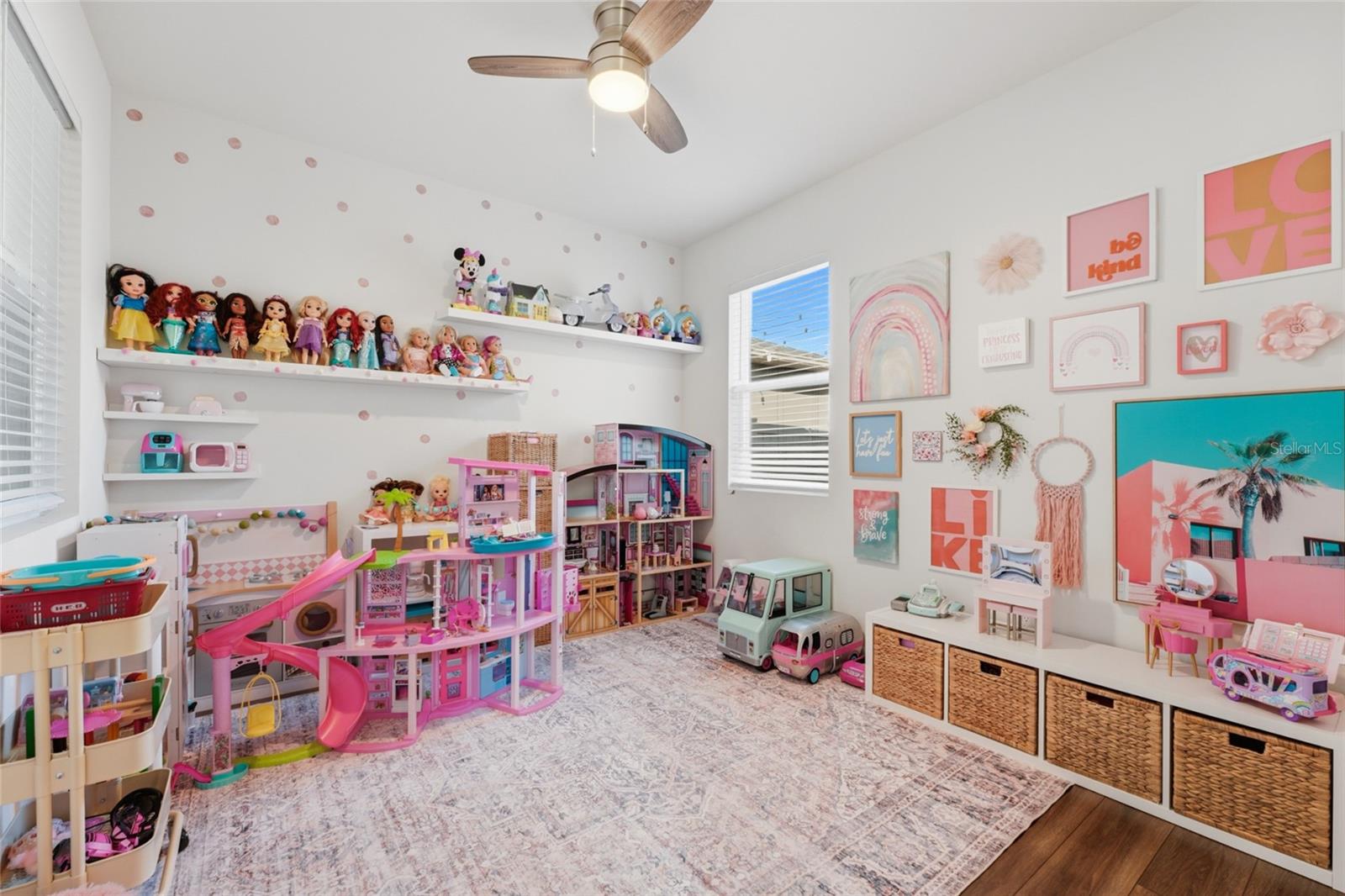 HAWKSMOOR PH 2 - Residential