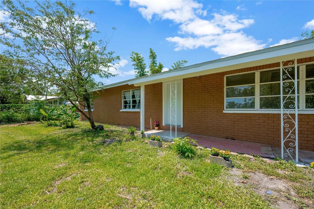 Photo of 6104 Palm Avenue, Gibsonton, FL 33534 (MLS # TB8388232)