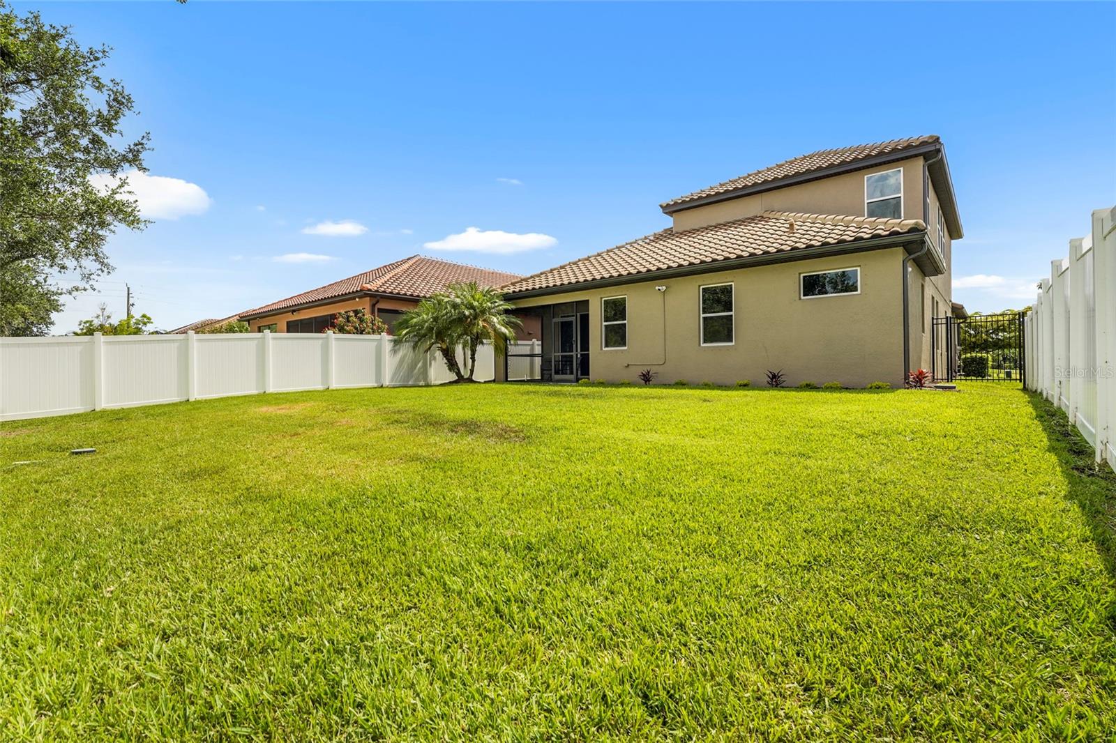 BOUGAINVILLEA PLACE - Residential