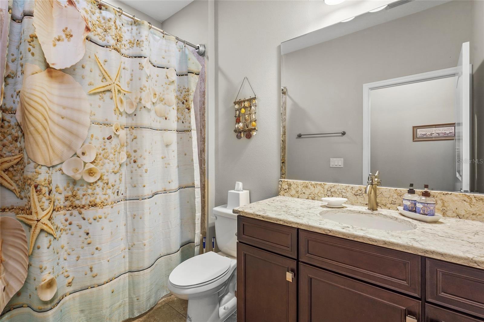 BOUGAINVILLEA PLACE - Residential