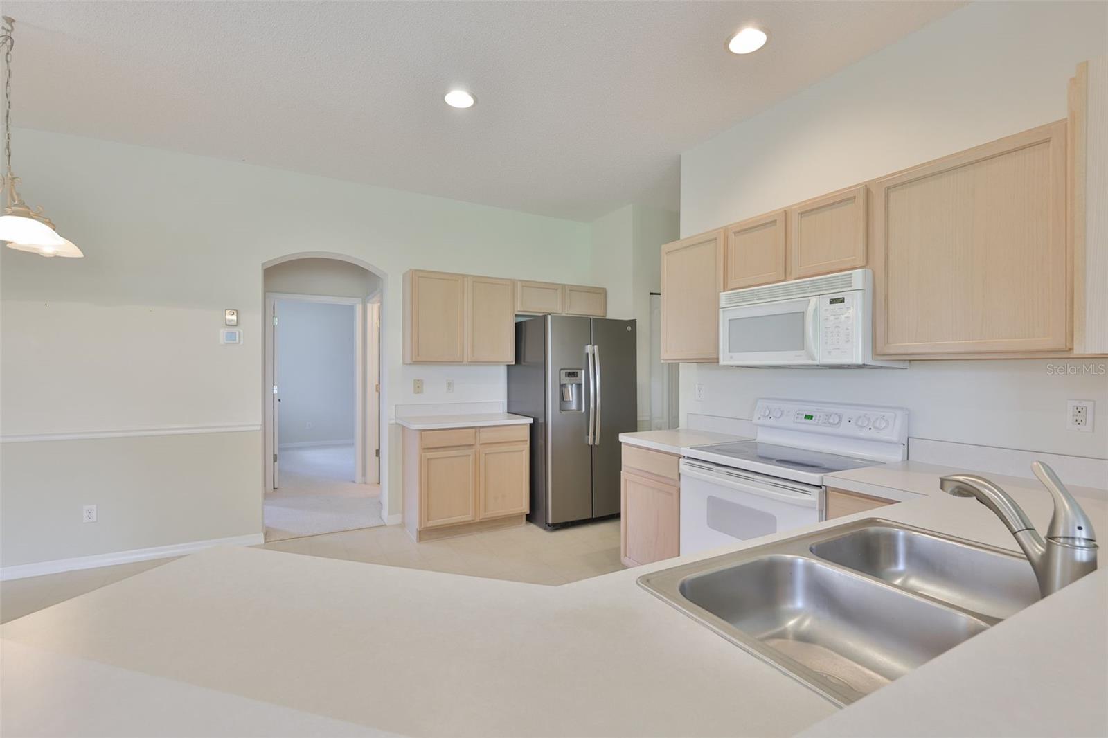 ACADIA II CONDOMINUM - Residential