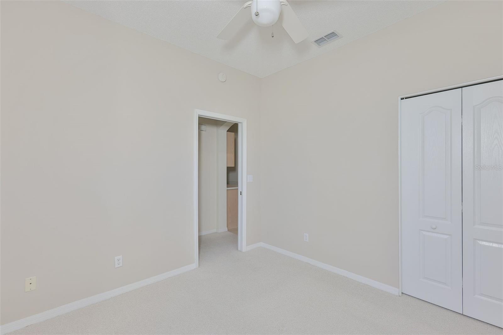 ACADIA II CONDOMINUM - Residential