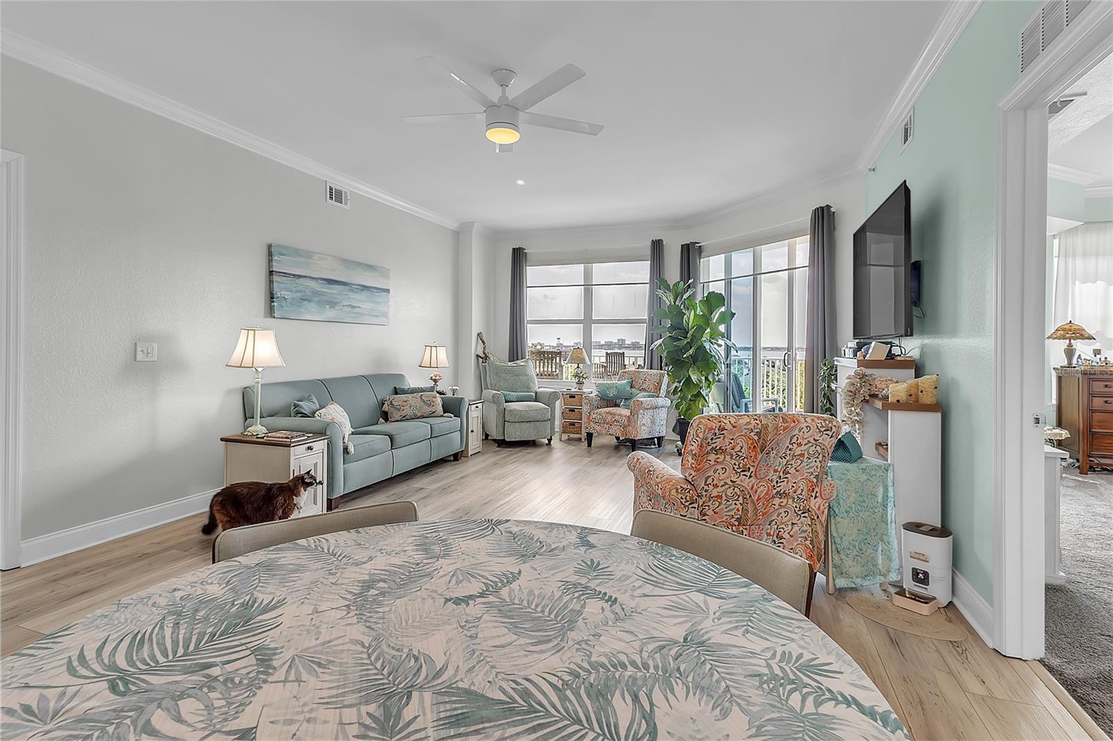 HALIFAX LANDING - Residential