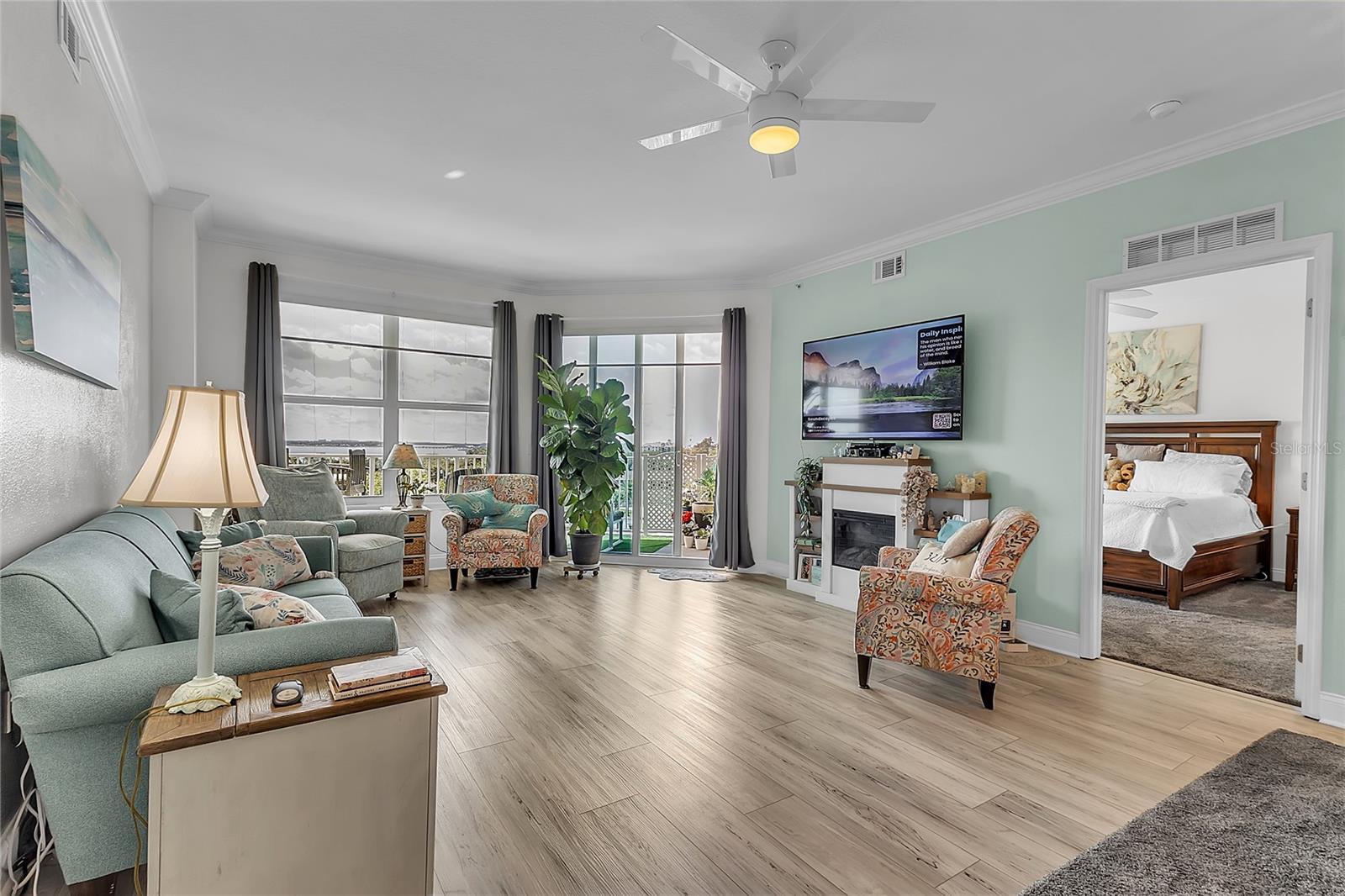 HALIFAX LANDING - Residential
