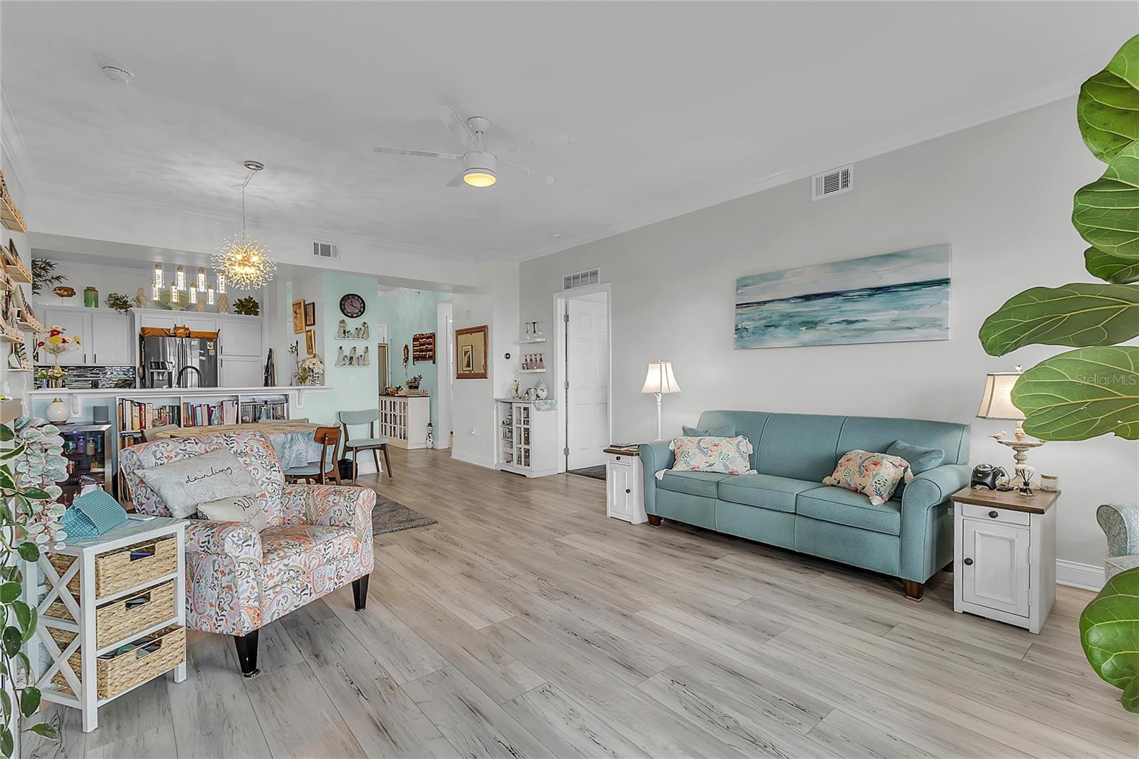 HALIFAX LANDING - Residential
