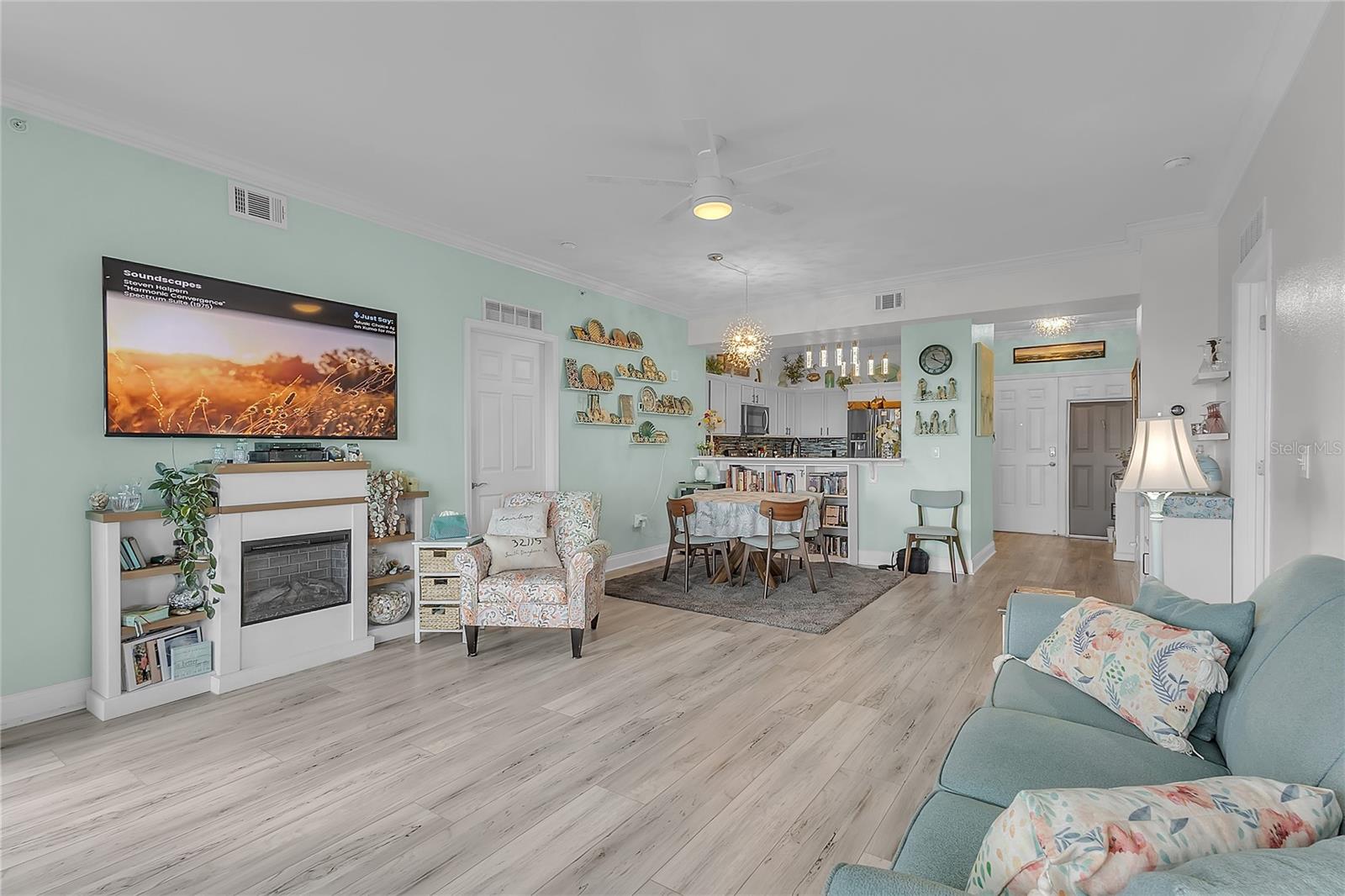 HALIFAX LANDING - Residential