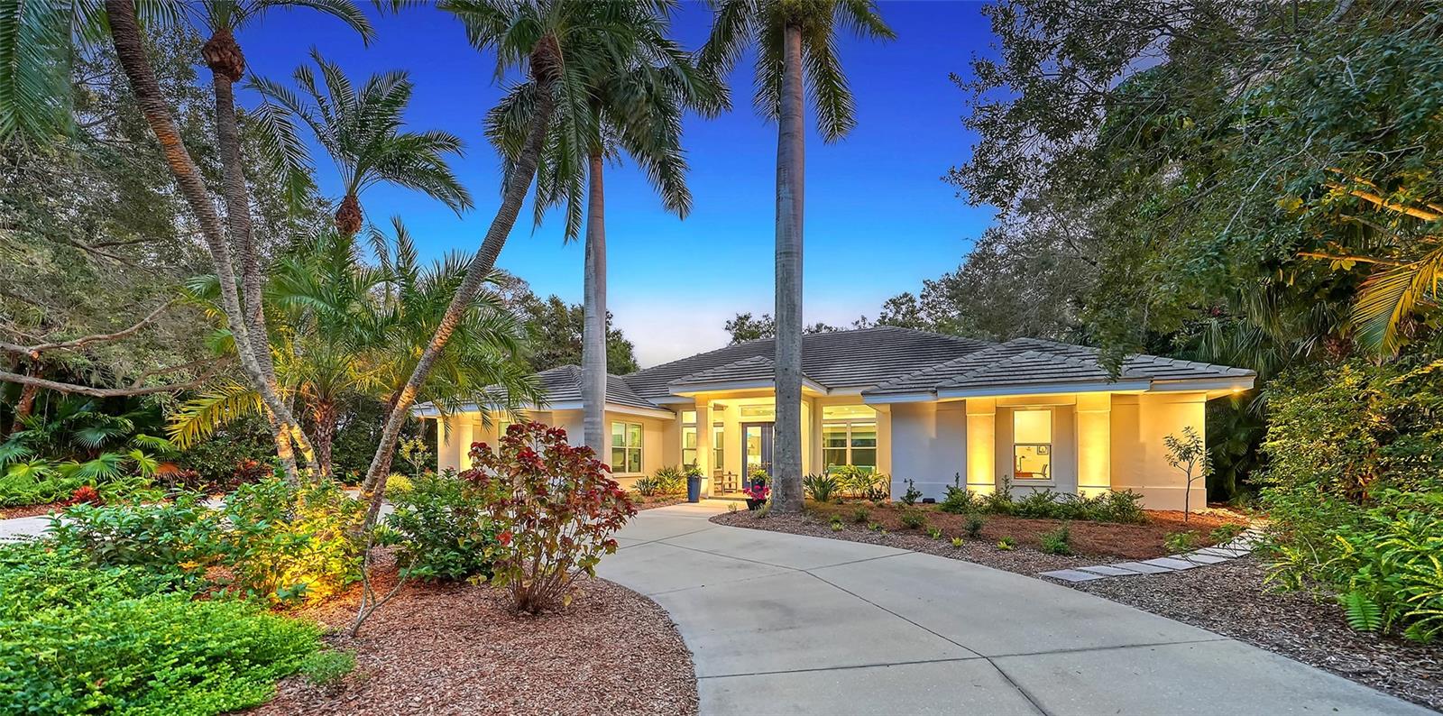 OLD OAKS - Residential