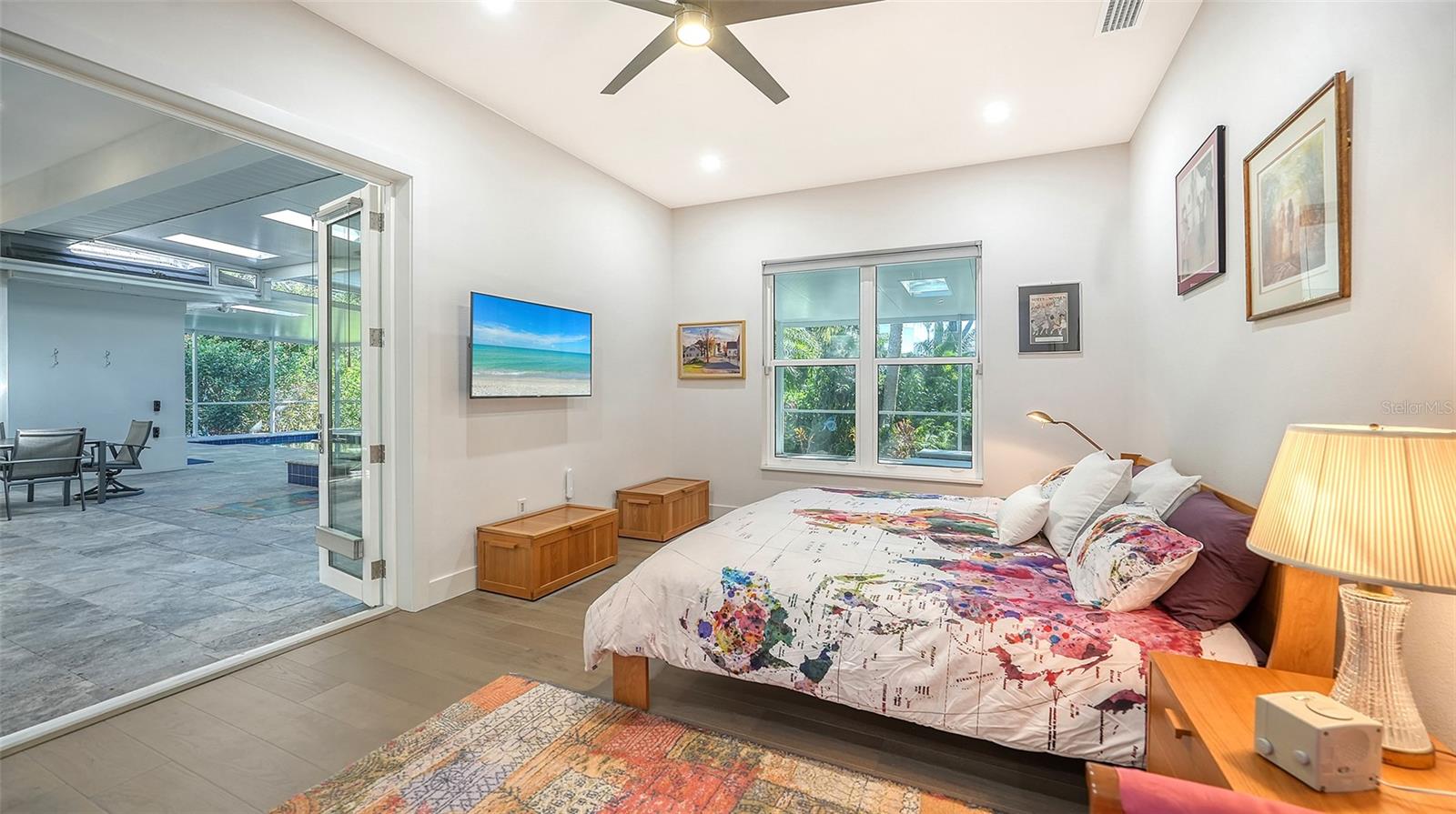 OLD OAKS - Residential