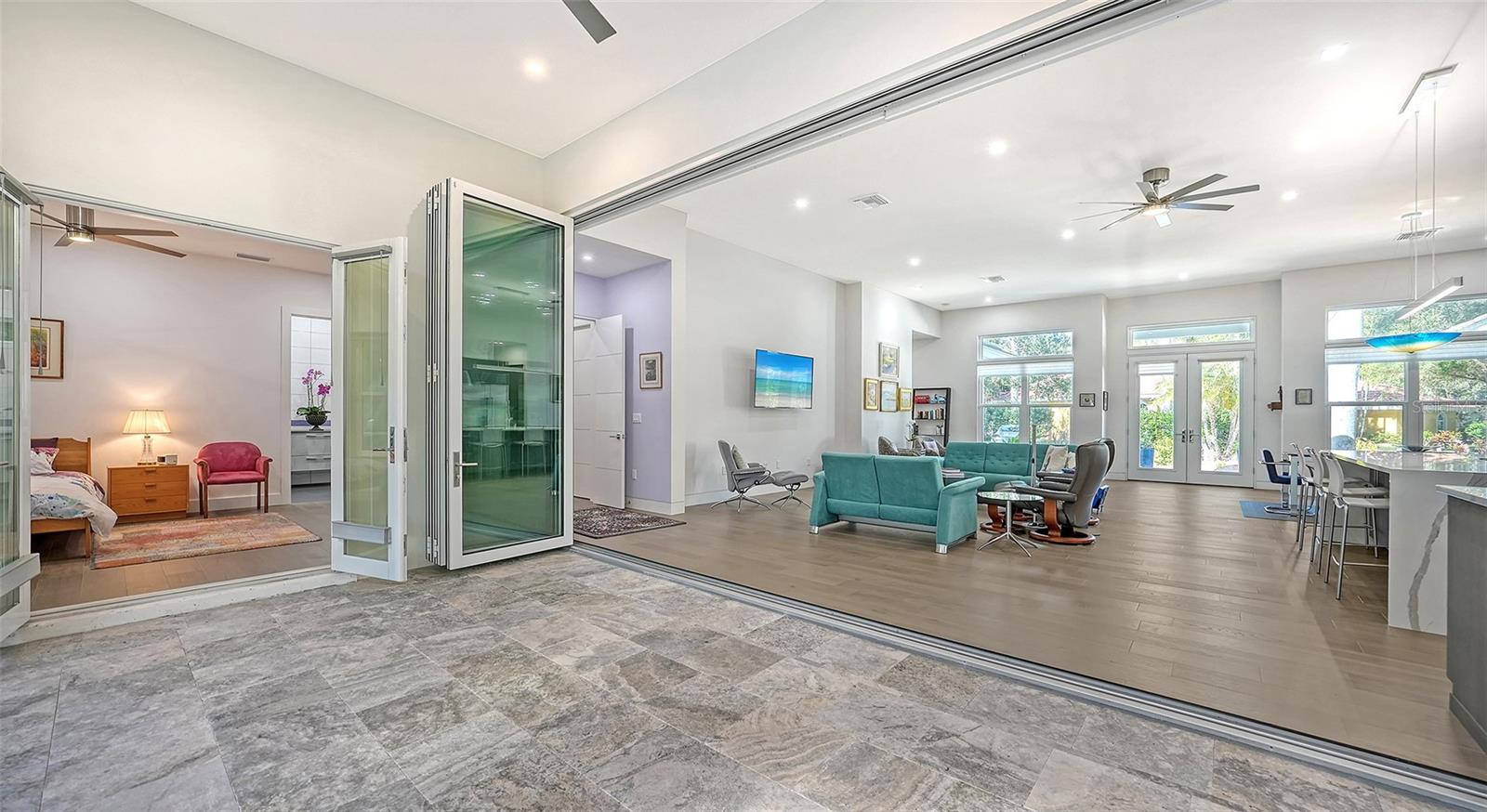 OLD OAKS - Residential