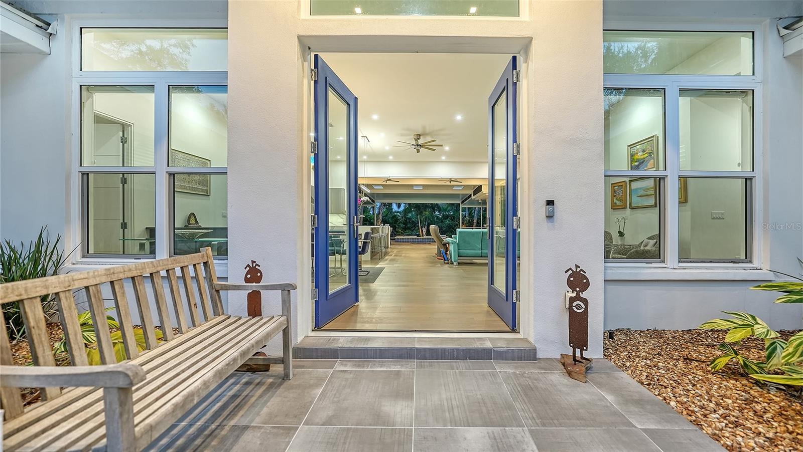 OLD OAKS - Residential