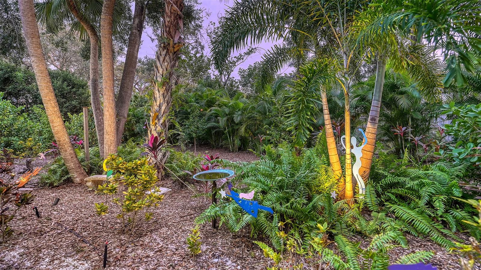 OLD OAKS - Residential