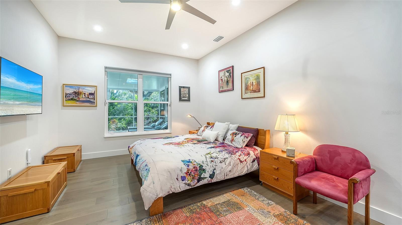 OLD OAKS - Residential