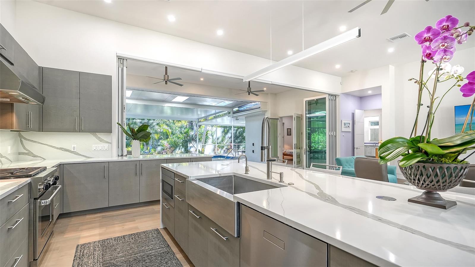 OLD OAKS - Residential