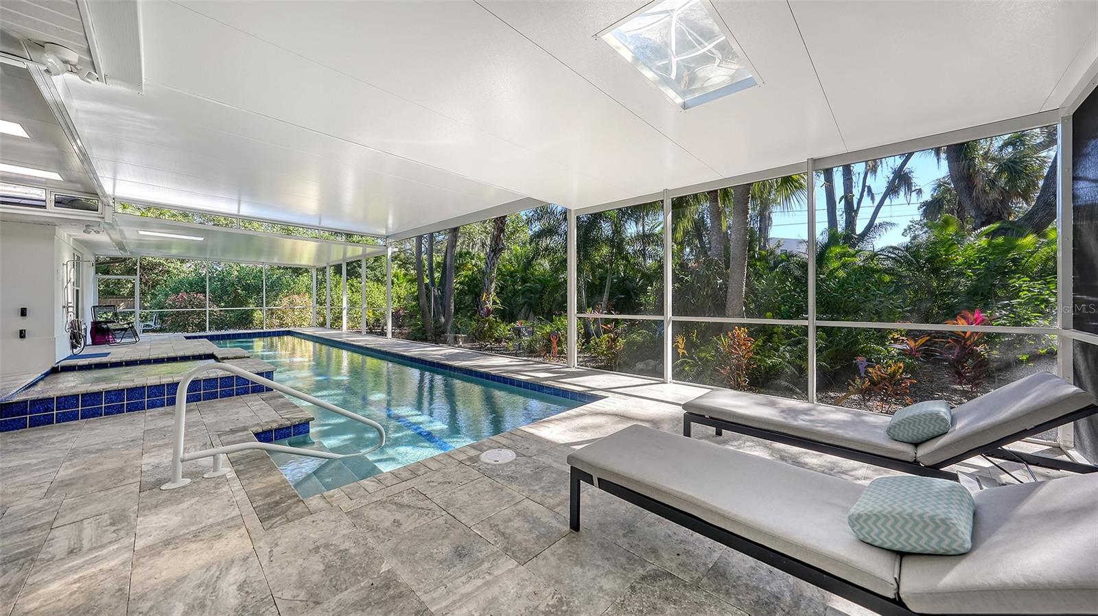 OLD OAKS - Residential